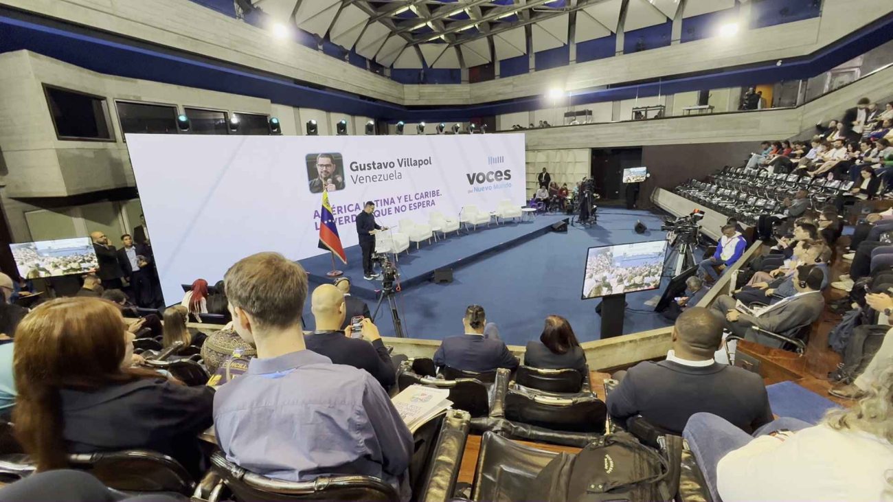 Foro “Voces del Nuevo Mundo” resiste censura global