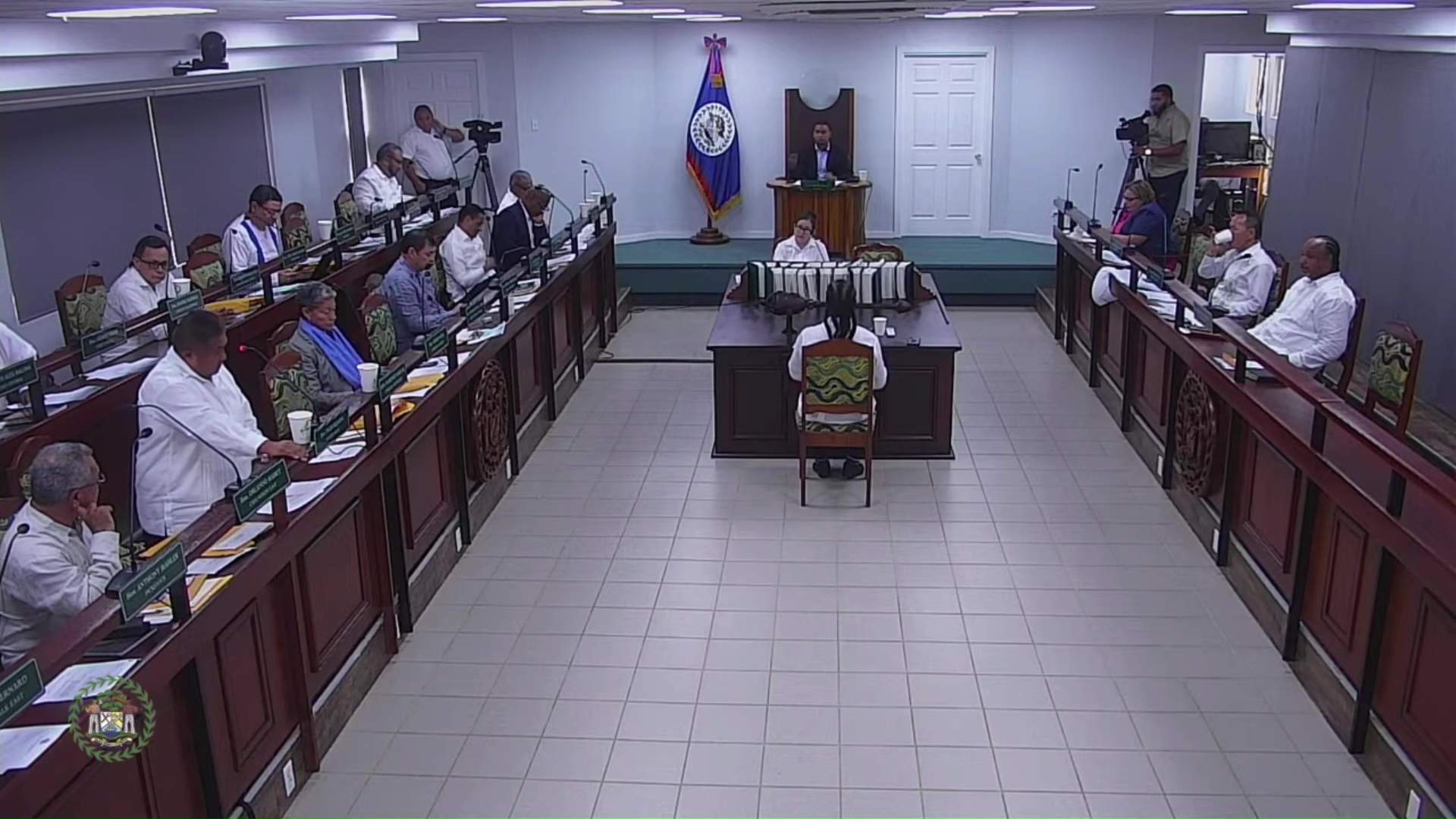 Briceño Administration Lashes Out at Opposition Over CABEI Shares