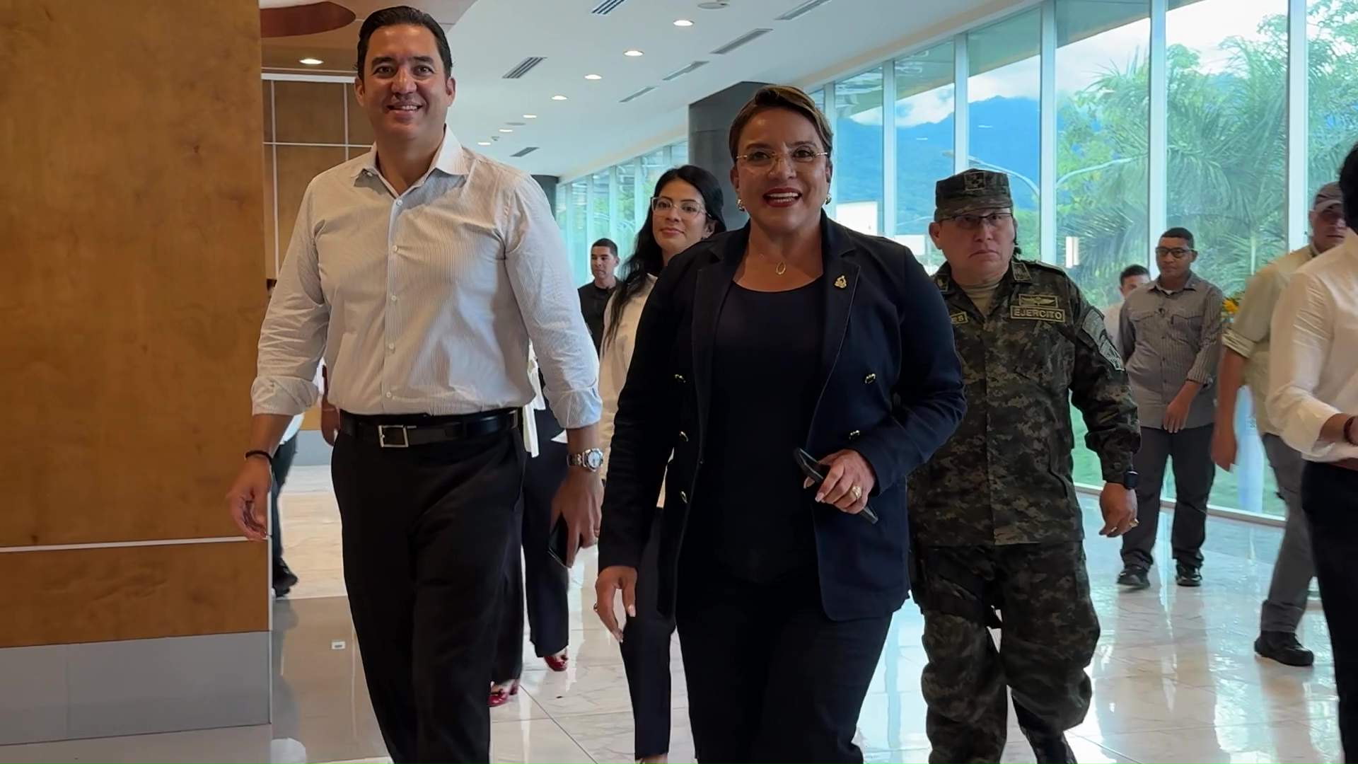 Honduras President Underscores Unity at Travel Market 2025