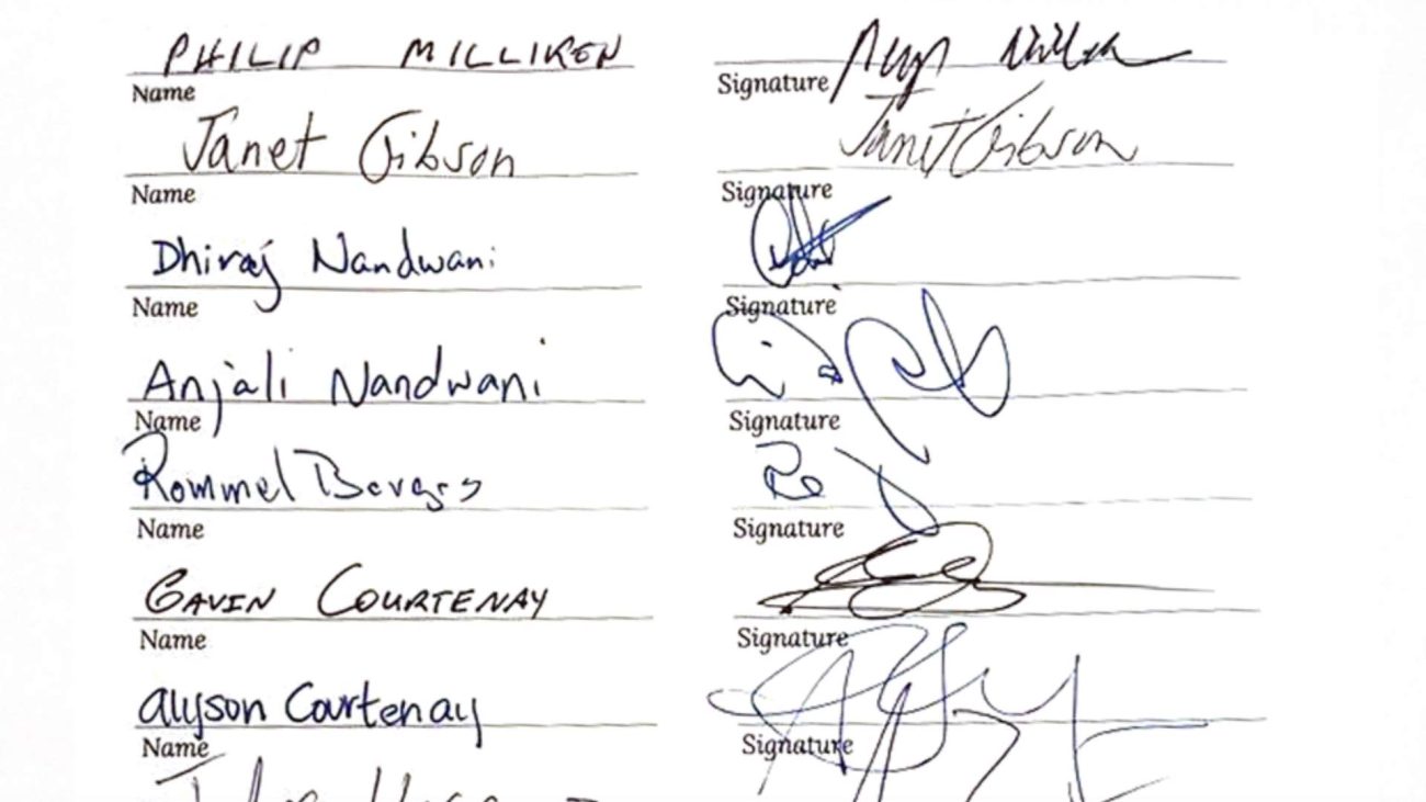 Who Pushed for Hangar Barricades? Mayor Says He Can’t Recall