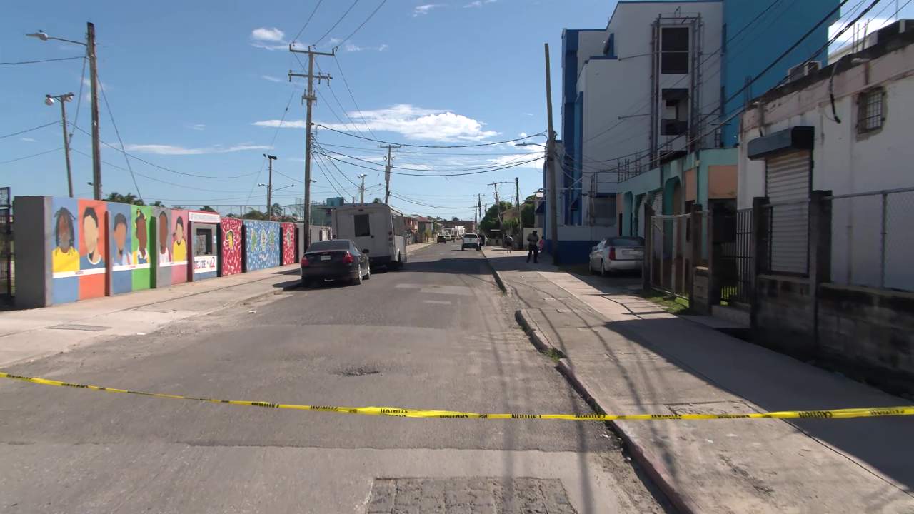 Gunman Misses Target in Bold Daylight Shooting