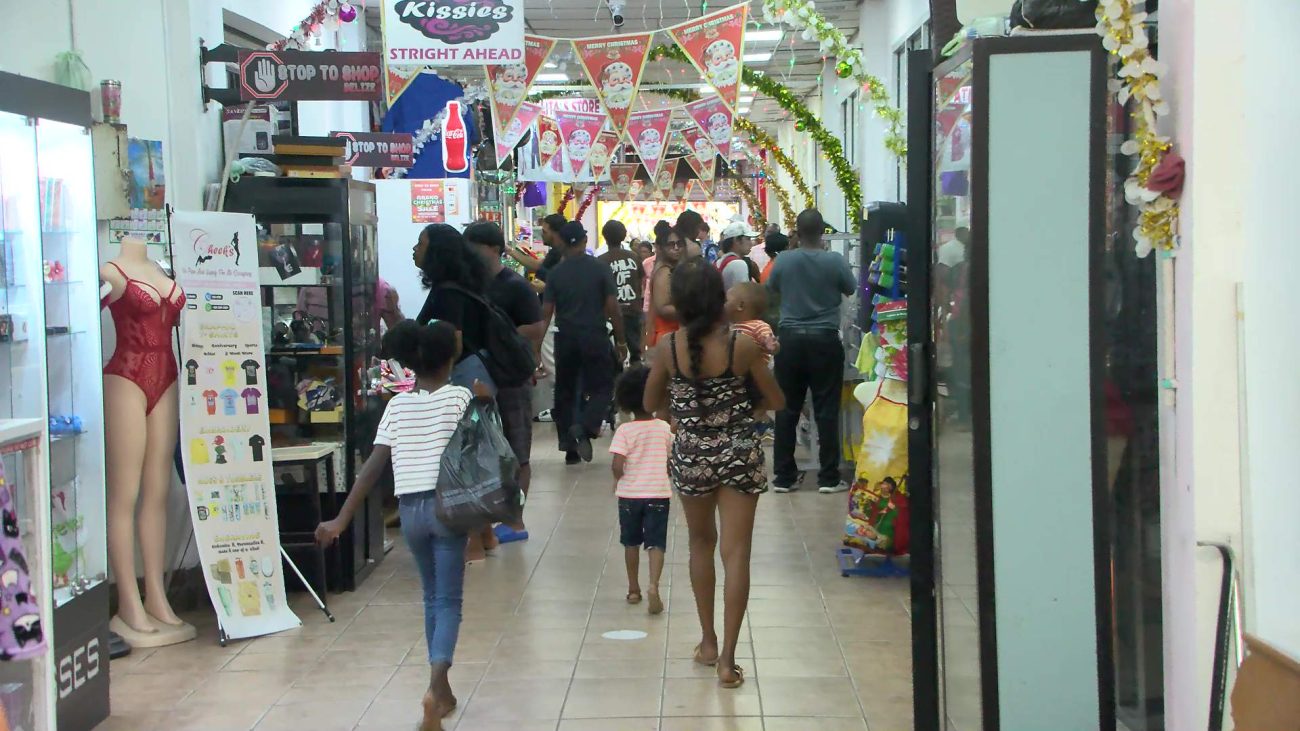Belizeans Share Heartfelt Holiday Wishes During Christmas Rush