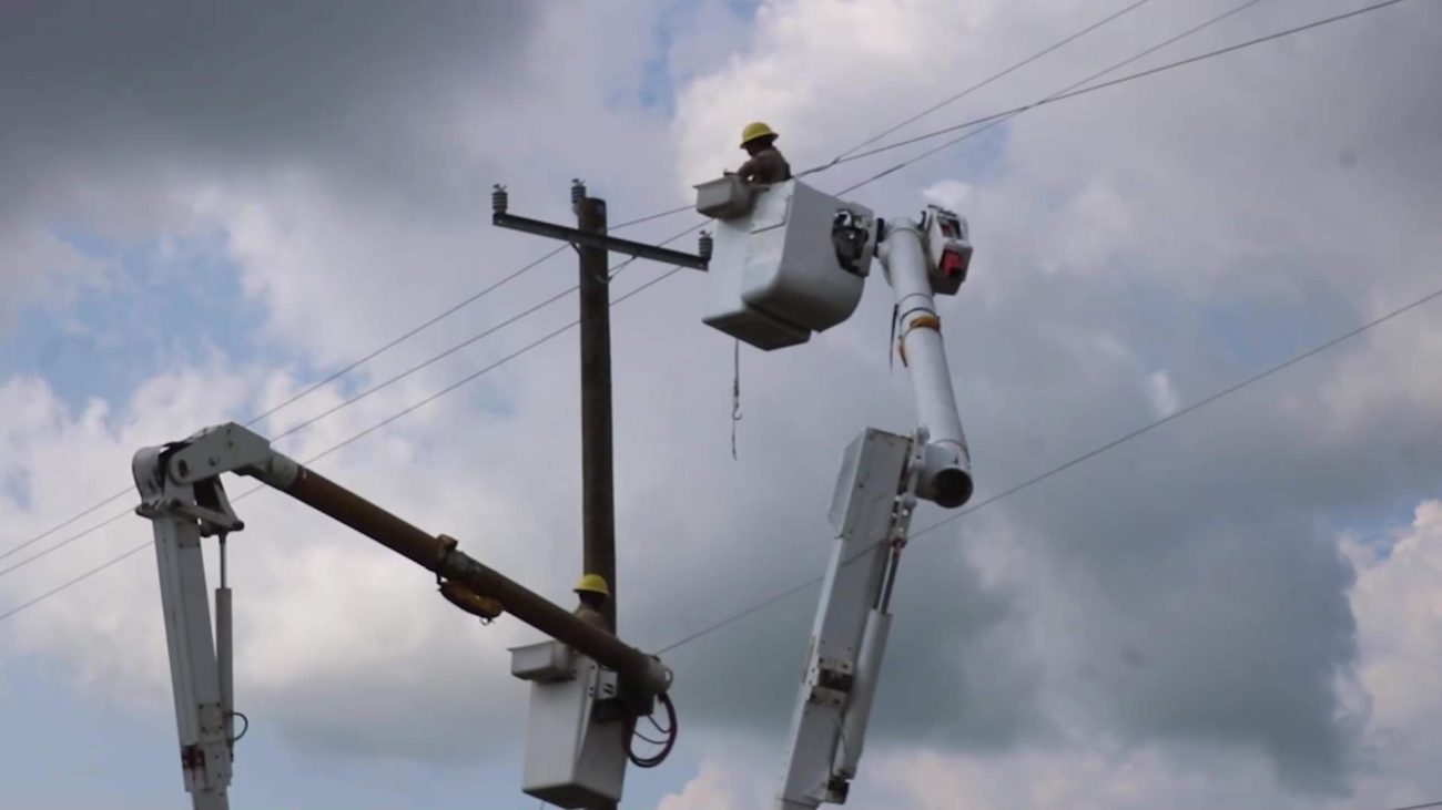 Rivera Residents Demand Power After Decades in the Dark