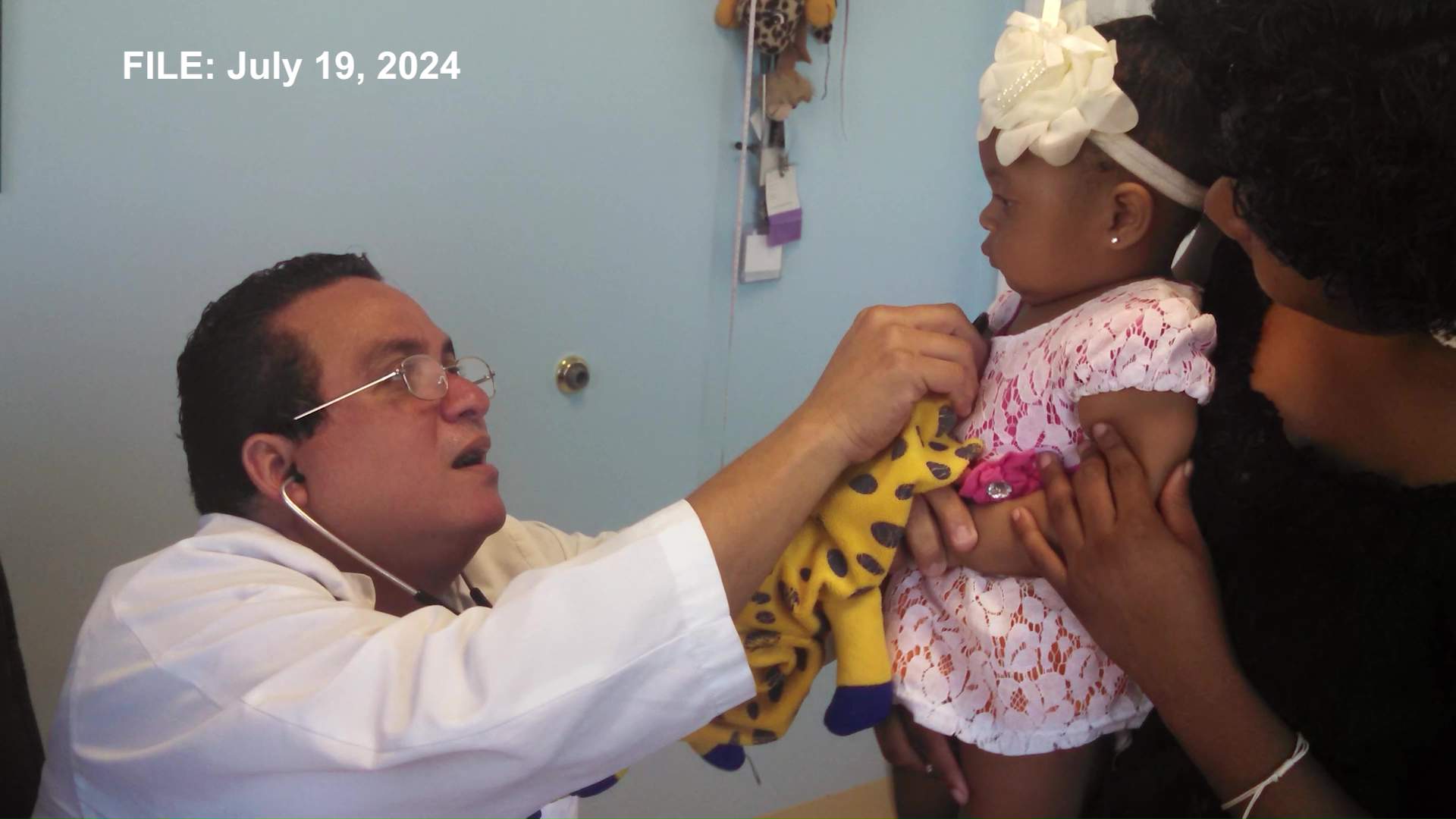 Comunidad apoya al Dr. Eck