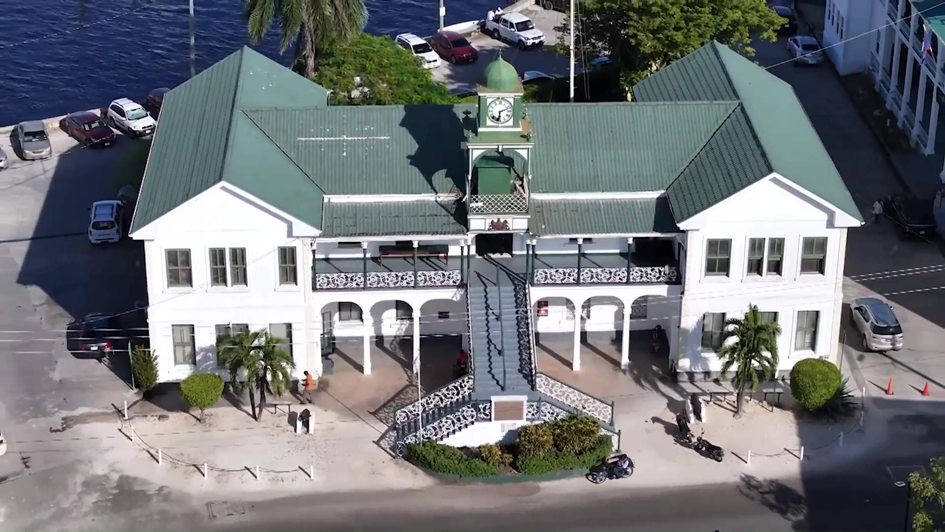 Former Home Affairs Minister Pushes for Dedicated Gun Court