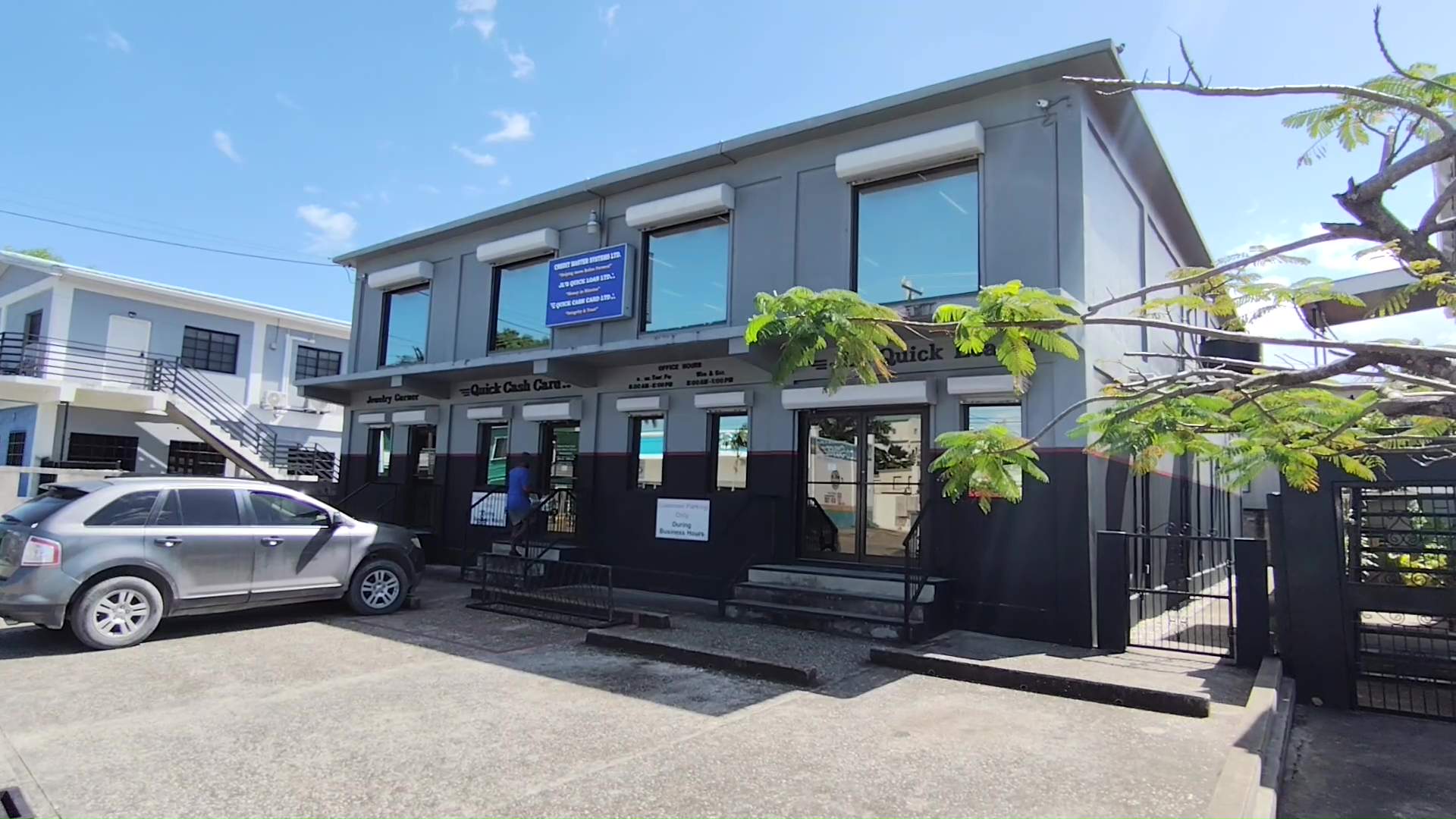 Acusan a dos adolescentes armados