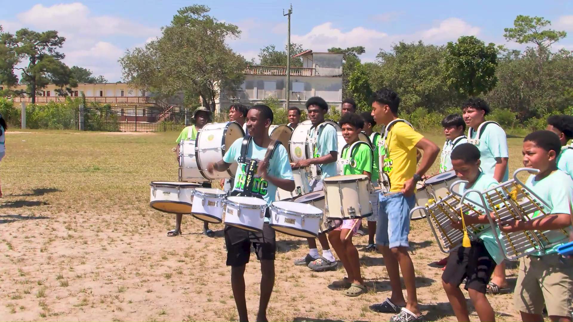 Cuerpo de Tambores fortalece identidad escolar
