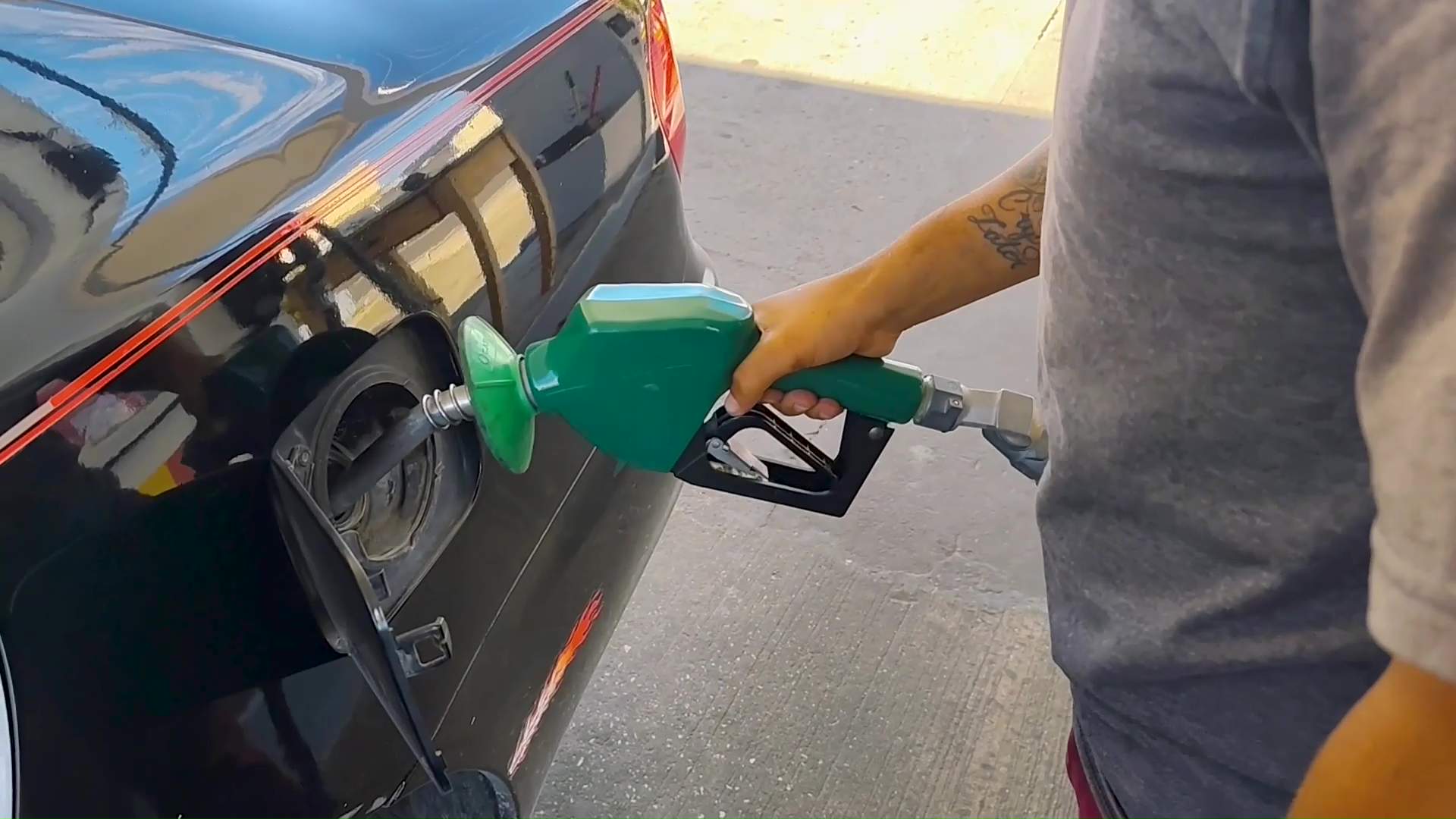 Los precios del combustible aumentan