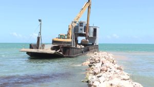 Se aborda la erosión del Monkey River