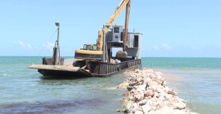 Se aborda la erosión del Monkey River