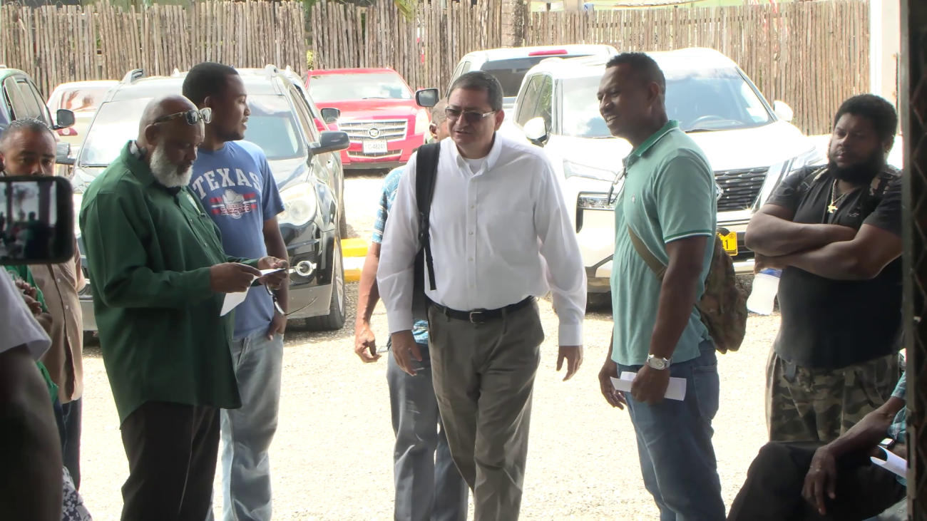 Transport Minister Meets Bus Operators Over Fare Dispute