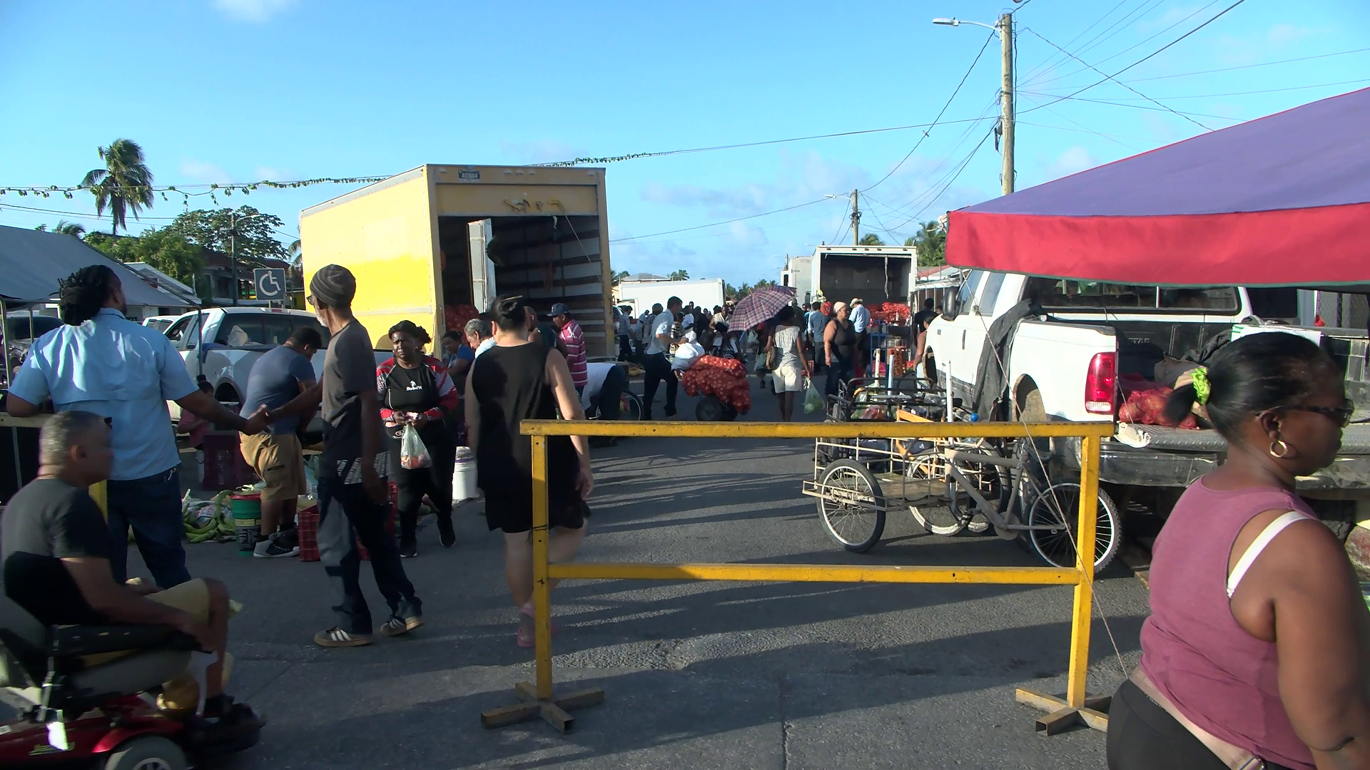 Corozal Vendor Calls in to Voice Frustration Over Market Enforcement