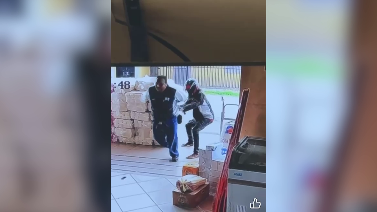 Gunman Targets B&B Employee in Broad Daylight Robbery