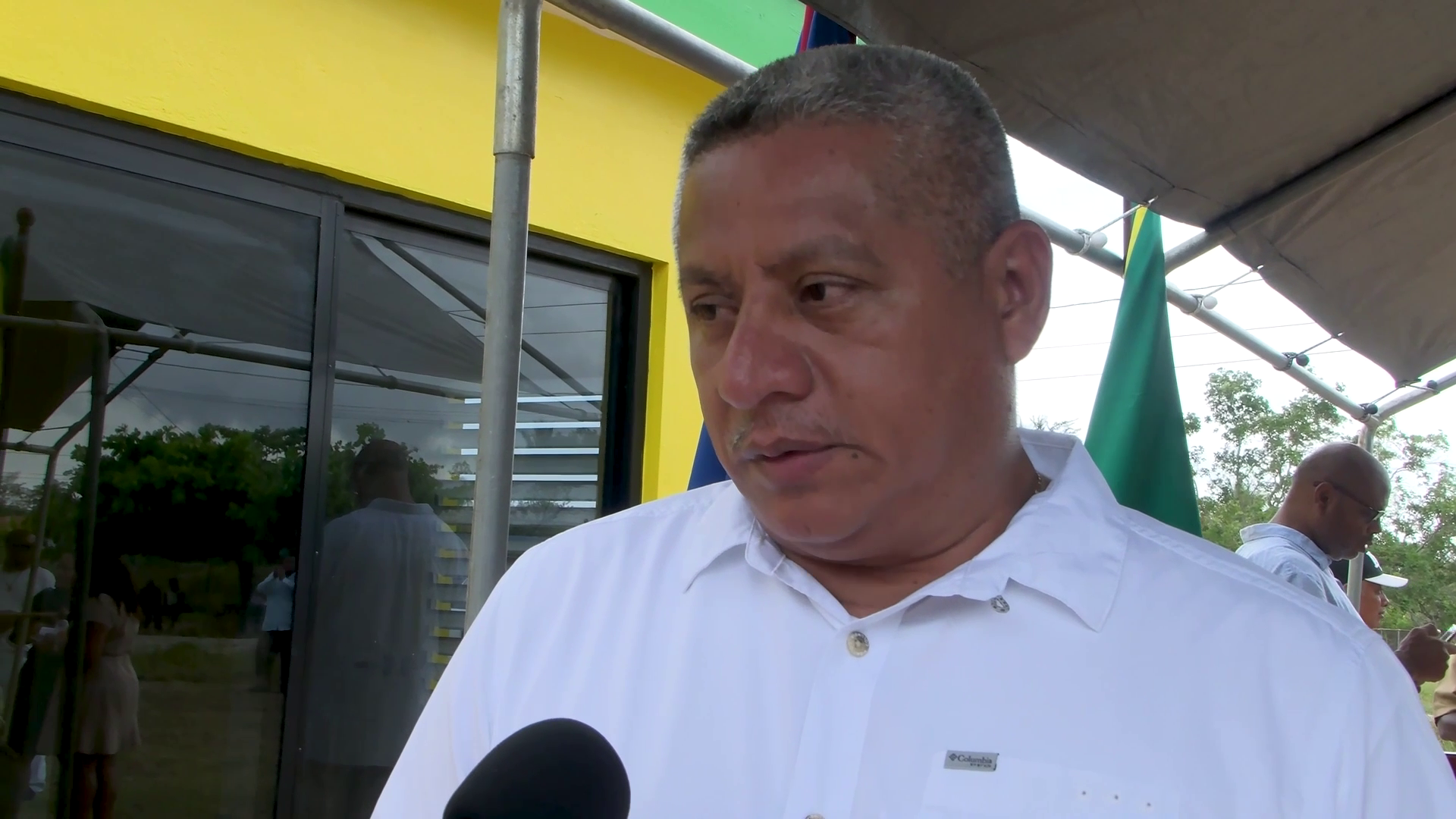 Oscar Mira