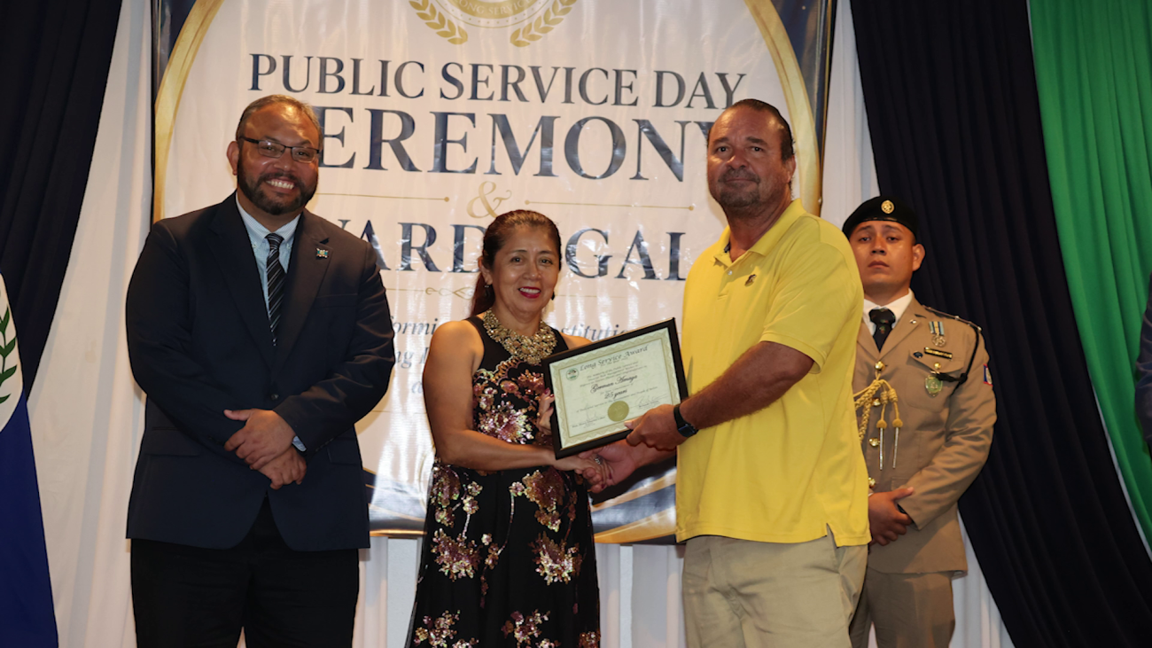 173 Public Officers Honored for 25 Years of Service