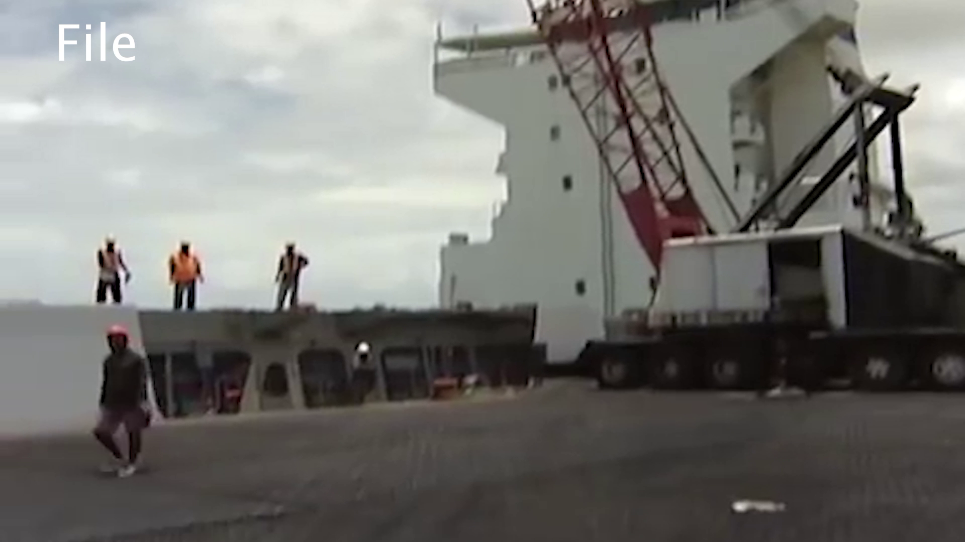 Stevedores Warn Port Stalemate Could Put Economy at Risk