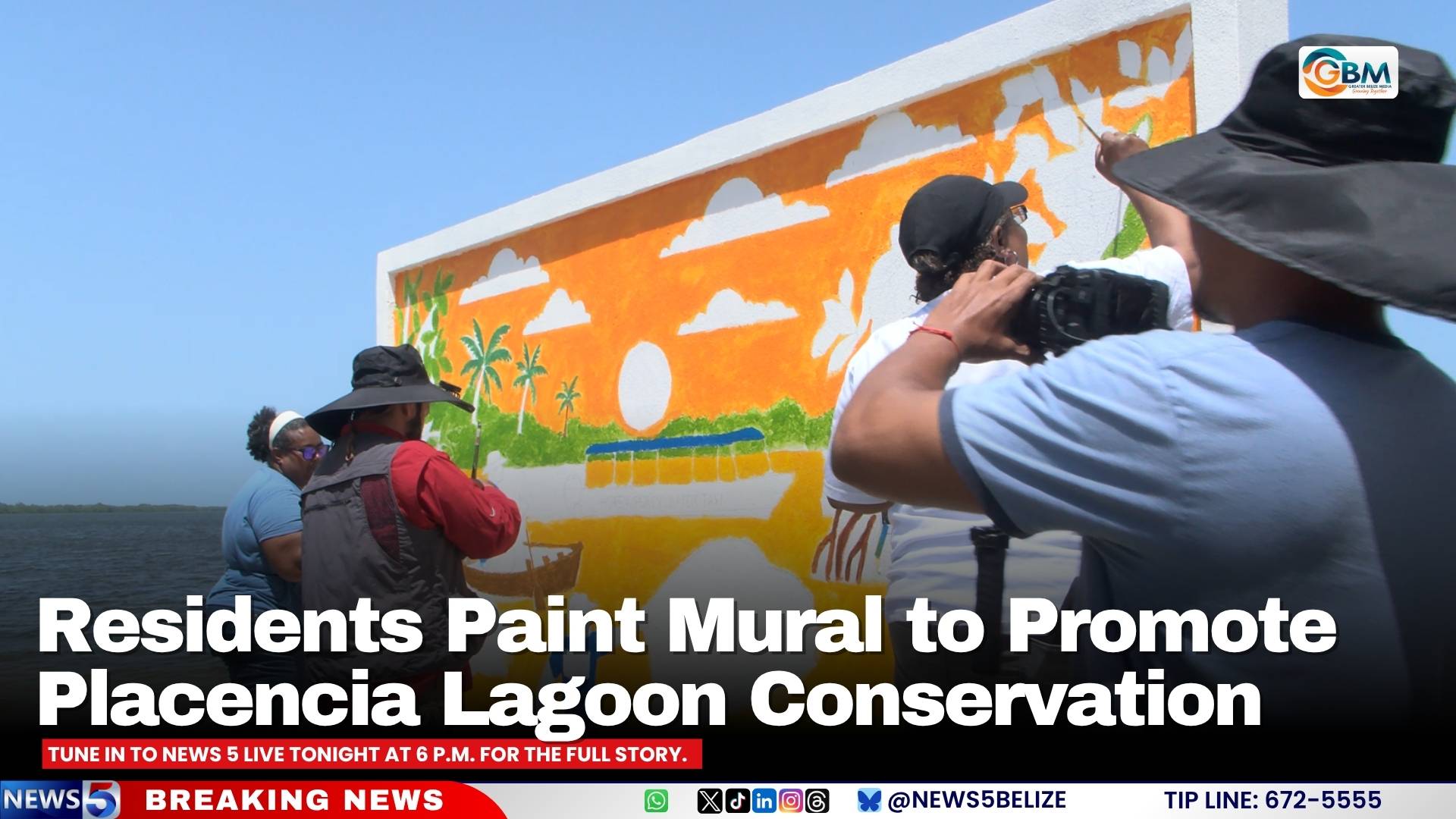 Residents Paint Mural to Promote Placencia Lagoon Conservation