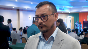 Efren Perez