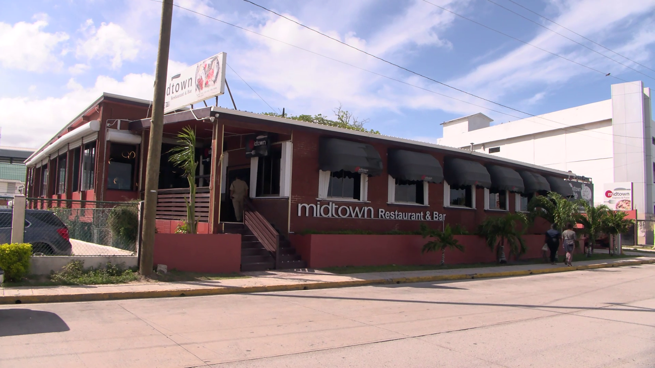 Midtown Robbers Escape with Gun, Documents