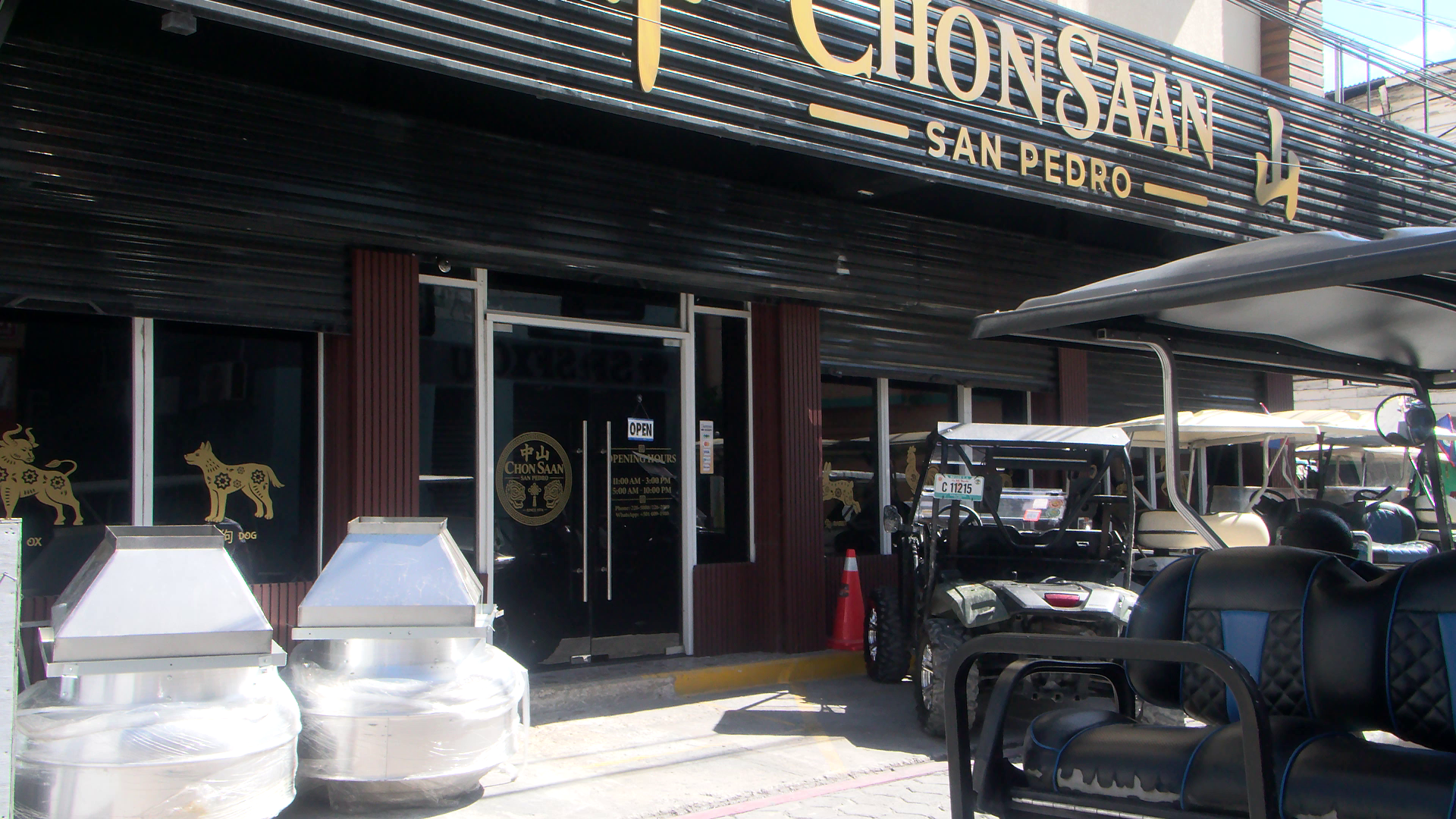 Island Appetite Overwhelms Chon Saan Kitchen